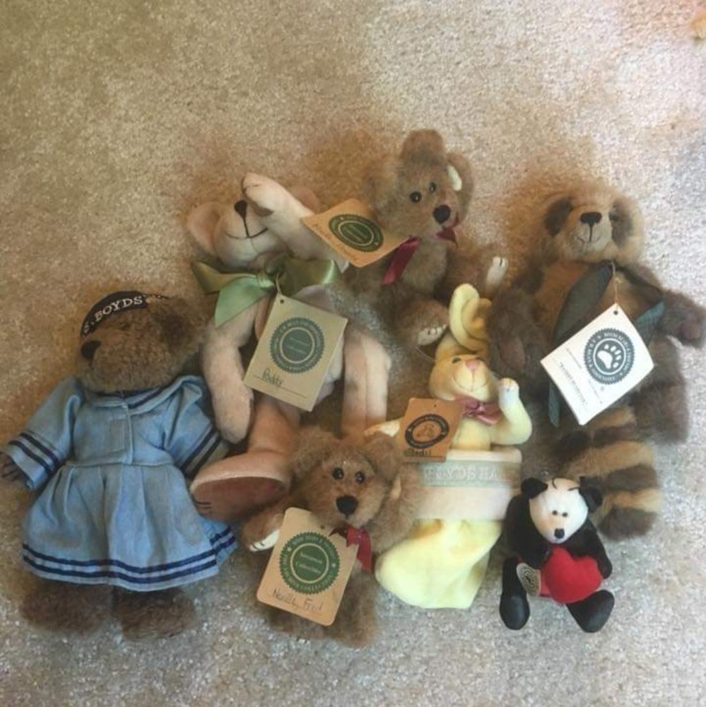 Bundle of 7 Boyd's bear stuffed collector animals